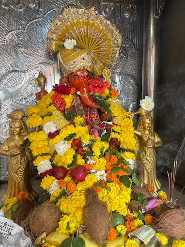 IcchaPurti Ganpati Mandir - Malabar Hill - Mumbai Image