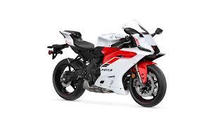 Yamaha YZF R9 Image