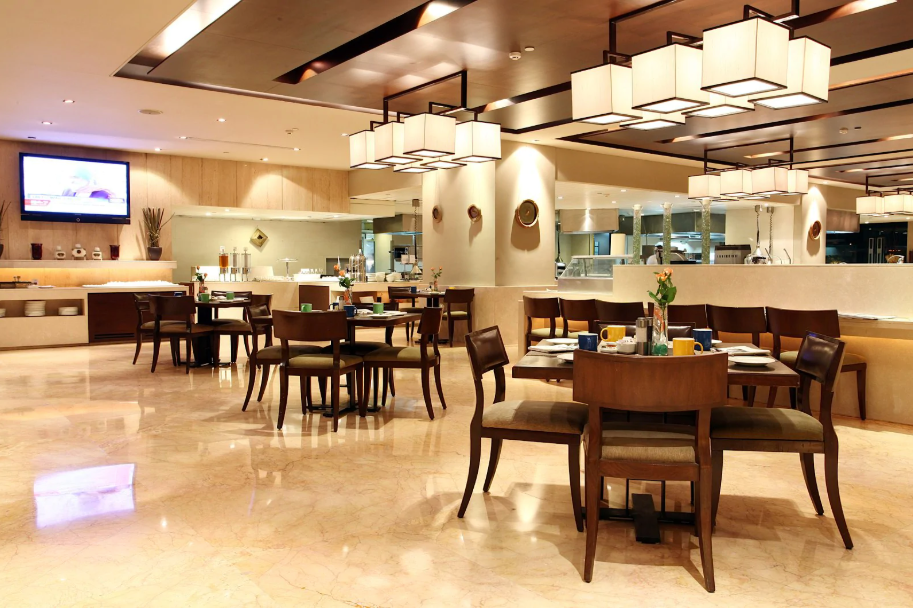 24/7 Restaurant - The Lalit - Barakhamba Road - New Delhi Image