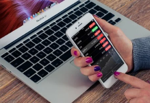 How to Invest in the Stock Market on the Internet