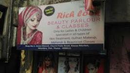 Rich Look Beauty Parlour - Airoli - Navi Mumbai
