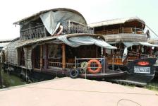 Lilly Darling House Boat - Finishing Point - Alappuzha