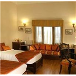 Hotel Famous - Karond - Bhopal