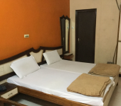 Hotel Sunrise - Charbagh - Lucknow