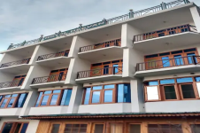 Hotel Heeven - Zero Bridge - Srinagar
