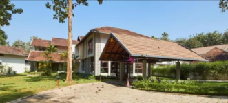 Whispering Waters Resort - Ernakulam