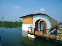 Aquatic Floating Resort - Kochi