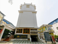 OYO 8434 The Qasr - Kochi