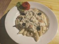 Hytribe Cafe - Old Manali - Manali