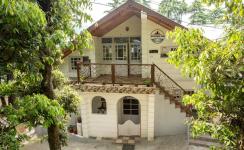 Nawangs Den - Dalhousie