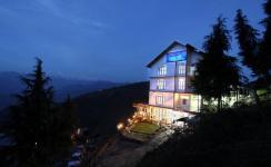 Shining Star Resort - Chamba