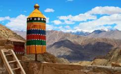 iHi - Mountain H.Q - Kullu