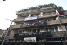 Metropolis Tourist Home - New Delhi