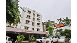 Hotel Golden Plaza - Ahmedabad