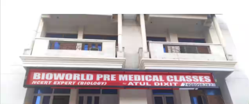 Selection Pre Medical Institute - Kaka Deo - Kanpur