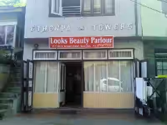 Looks Beauty Parlour - Gangtok Bazar - Gangtok