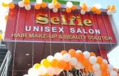 Selfie Unisex Salon - Manduwala - Dehradun