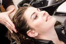 Eye Catchers Hair & Beauty Salon (Rahul Raj Mall) - Piplod - Surat