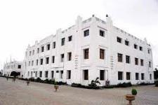 Indore Indira School Of Career Studies - Sanwer Road - Indore