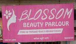 Blossom Mens Parlour - Nashik