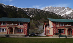 Hotel Barzman - Leh Highway - Sonamarg