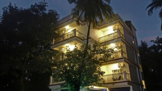 Blue Door Hotel - Morjim - Goa
