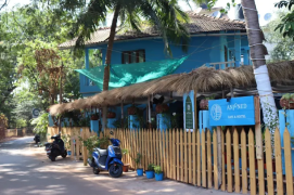 Anjoned Cafe and Hostel - Anjuna - Goa