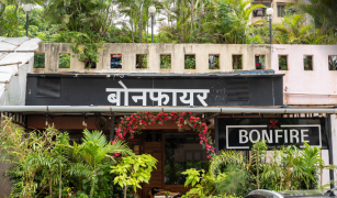 Bonfire Multicuisine Restro Cafe - Andheri West - Mumbai