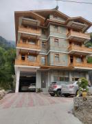 Vaibhav Silverstag - Mall Rd - Manali