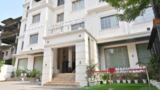 Magic Leaf Hotel - Cantonment - Varanasi