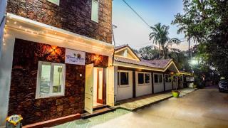 Grande Alpine Hotel - Vagator - Goa