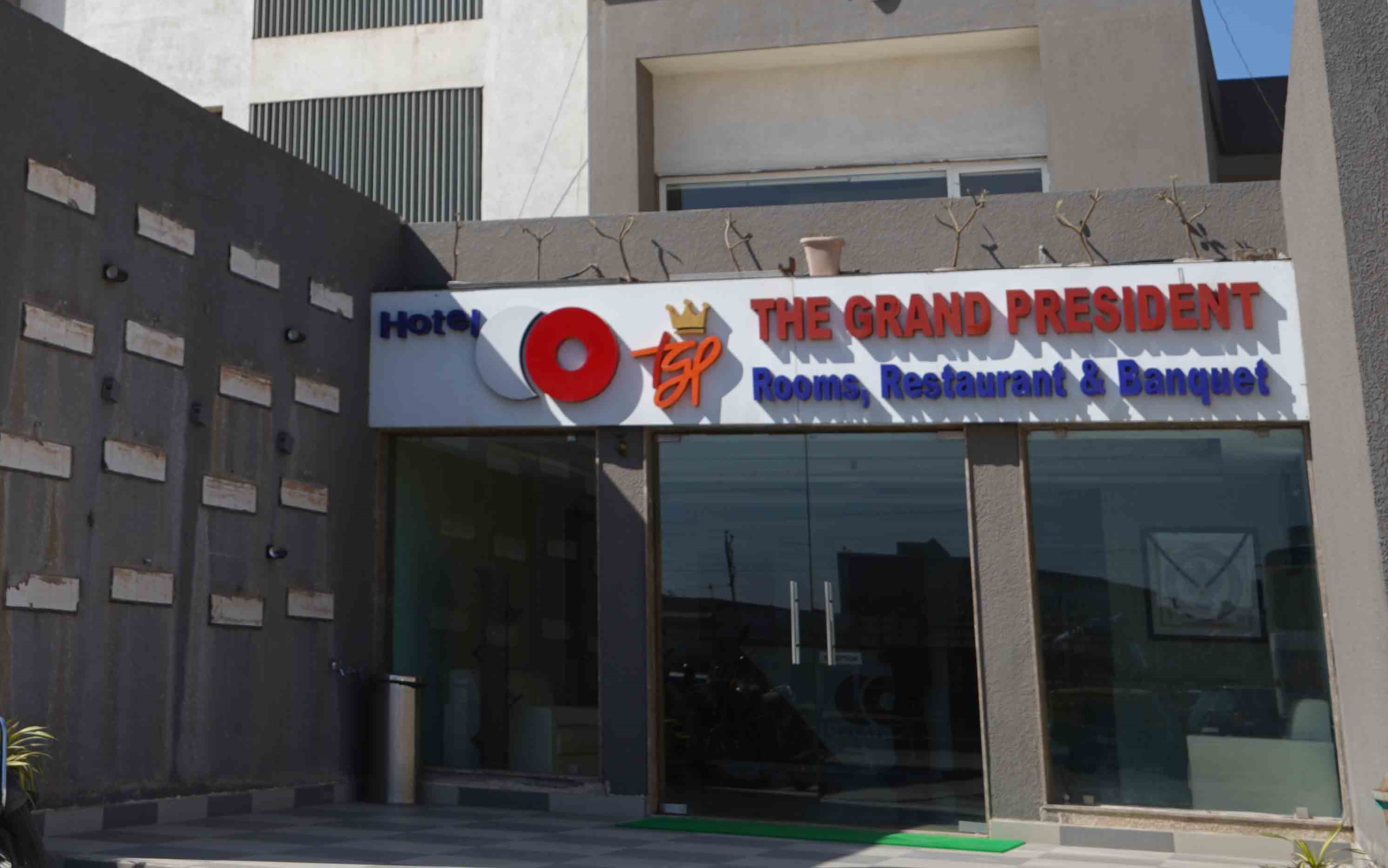 Hotel Grand President - Rajkot Image
