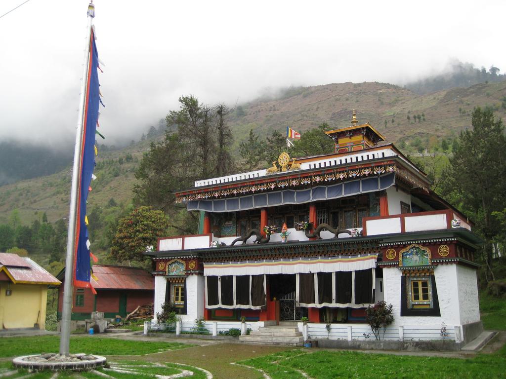 Lachung Monastery - Lachung Image