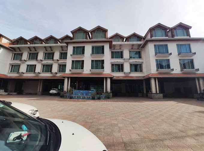 Mastiff Grand - NH 3 - Manali Image