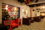 Kosmic Resto Bar - Khar - Mumbai